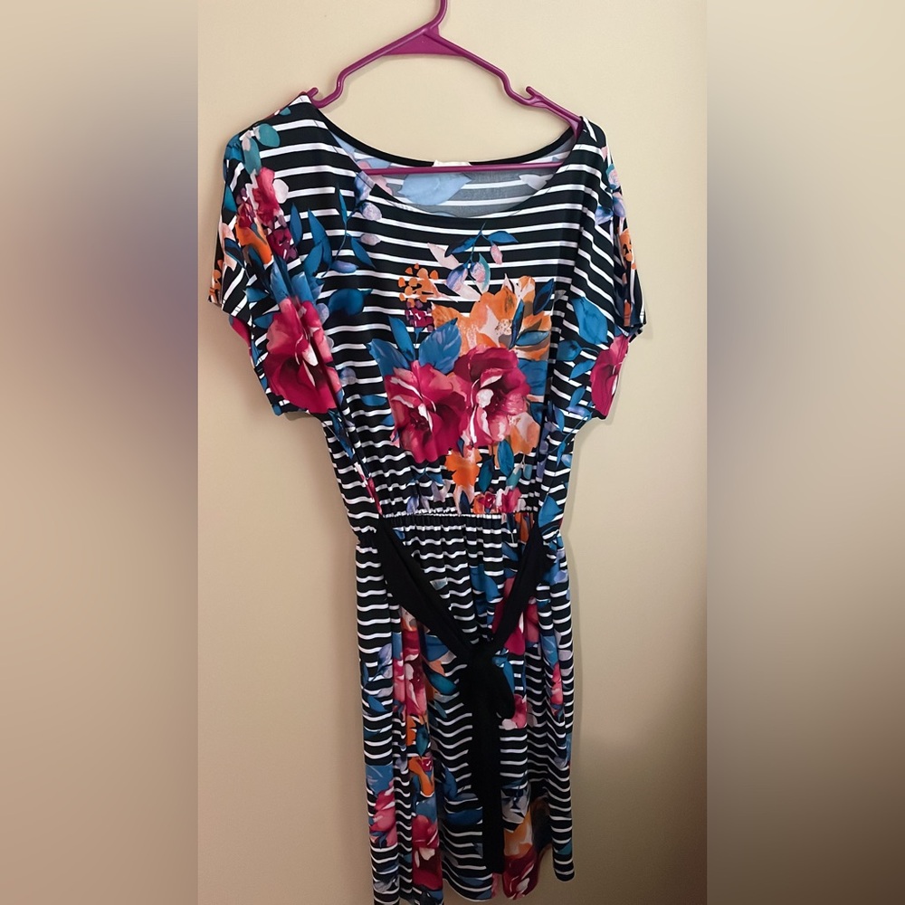 Large boutique dress